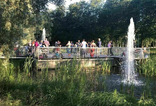 A community centre in front of Seurahuone in Oulunkylä; a more pleasant park; a proper place for dancing