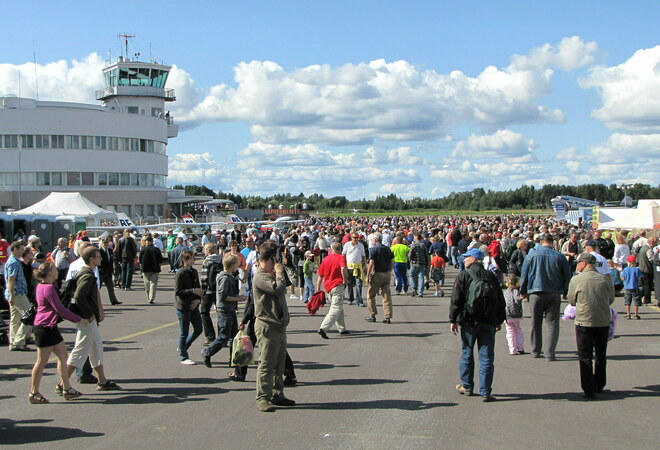 Kertomusten ja kuvien kenttä