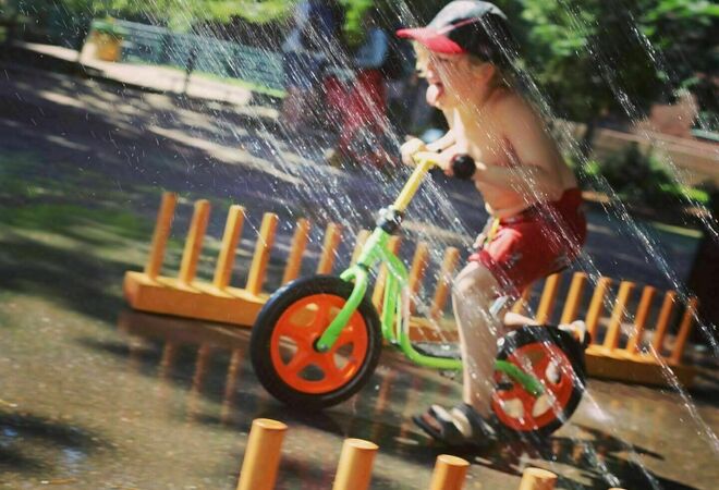 Meripuiston leikkipaikkojen uusiminen koko perheen puistoksi 