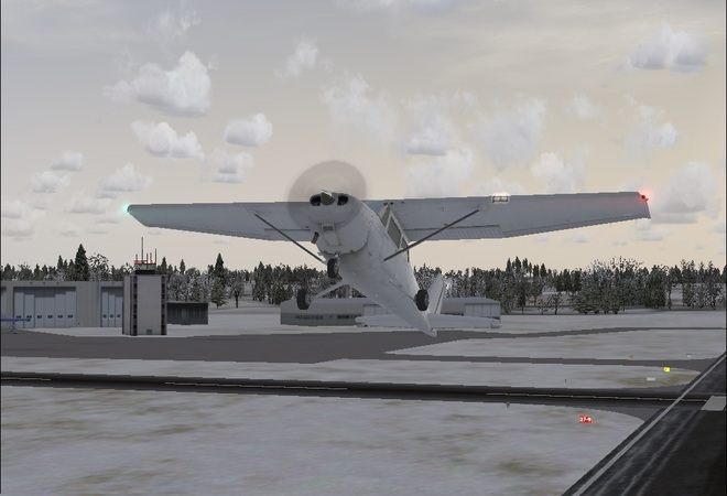 Aikatauluttomien lentoliikenneyhteyksien ja lentokoulutuksen turvaaminen