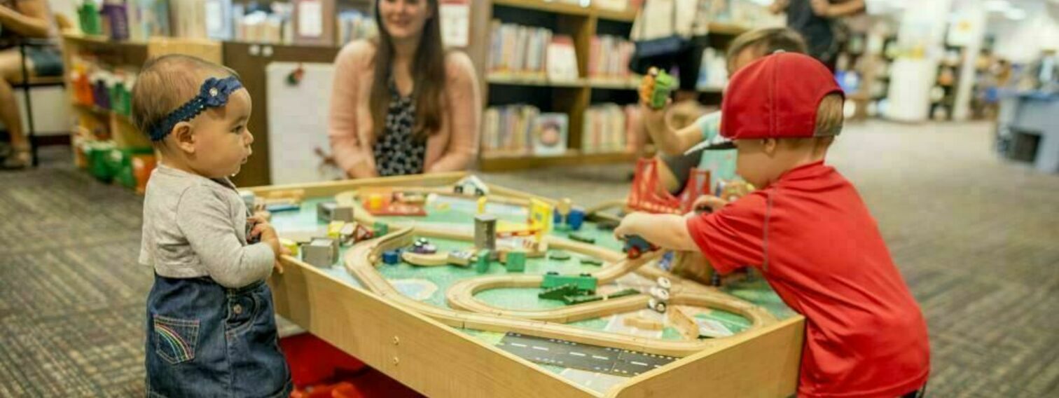 Erilliset lapsille suunnatut tilat Helsingin kirjastoihin