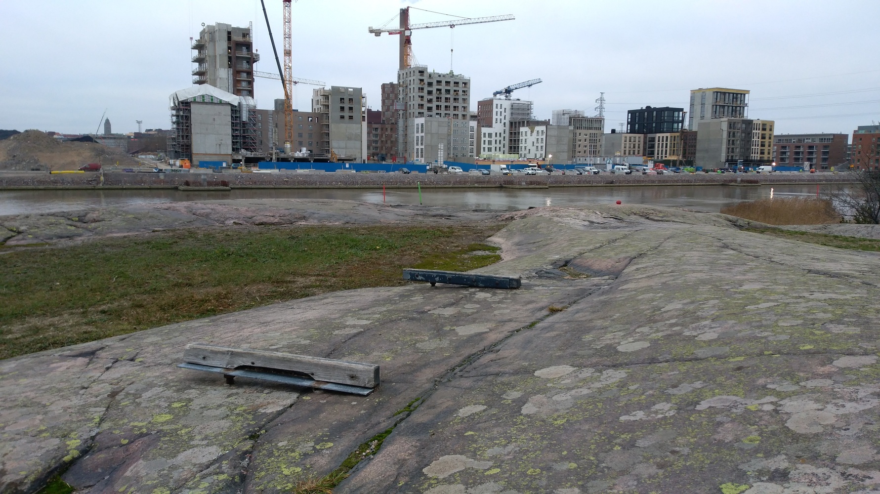 Mustikkamaalle penkki