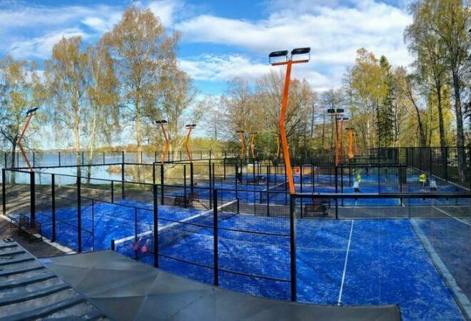 Padel -kenttiä Paloheinän urheilupuistoon