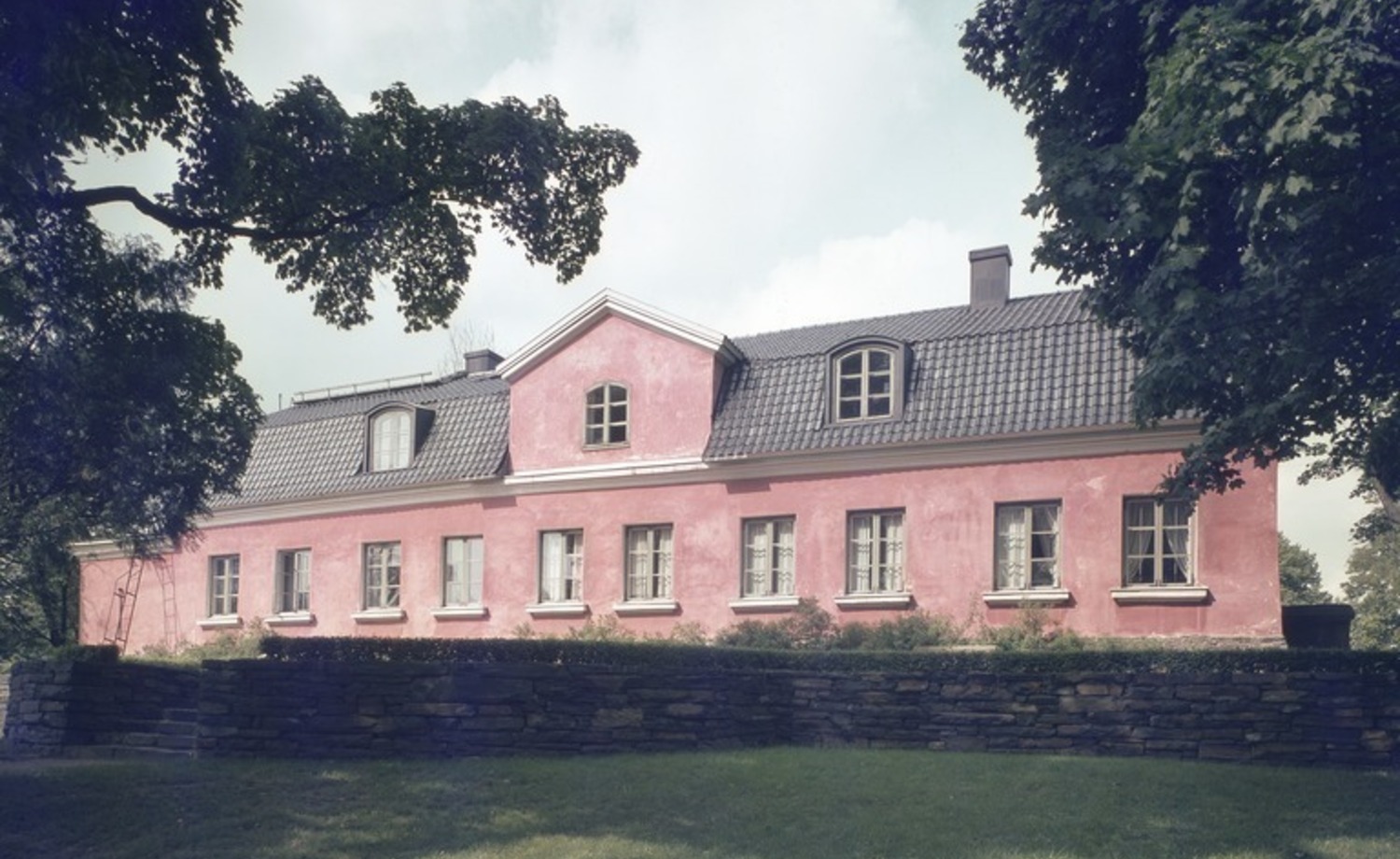 Tuomarinkylän kartano