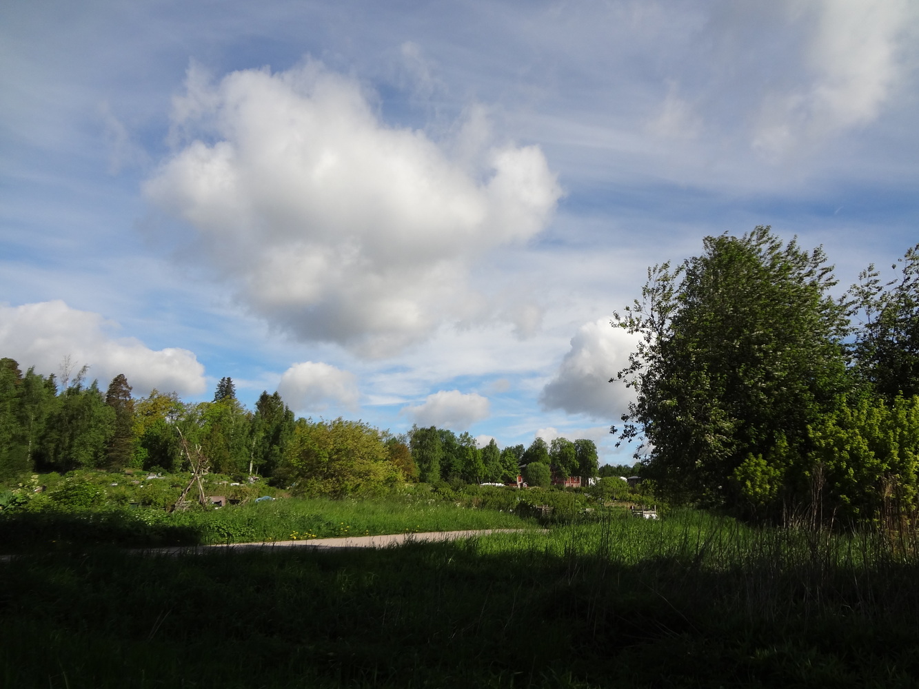 Katuvalaistusta Juorumäelle Puotilaan