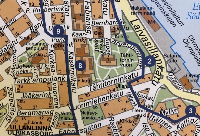 Asuinalueiden linja-autopysäkkejä viestintäkanavana. 