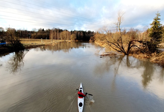 Pukinmäen rantapuistoon laituri