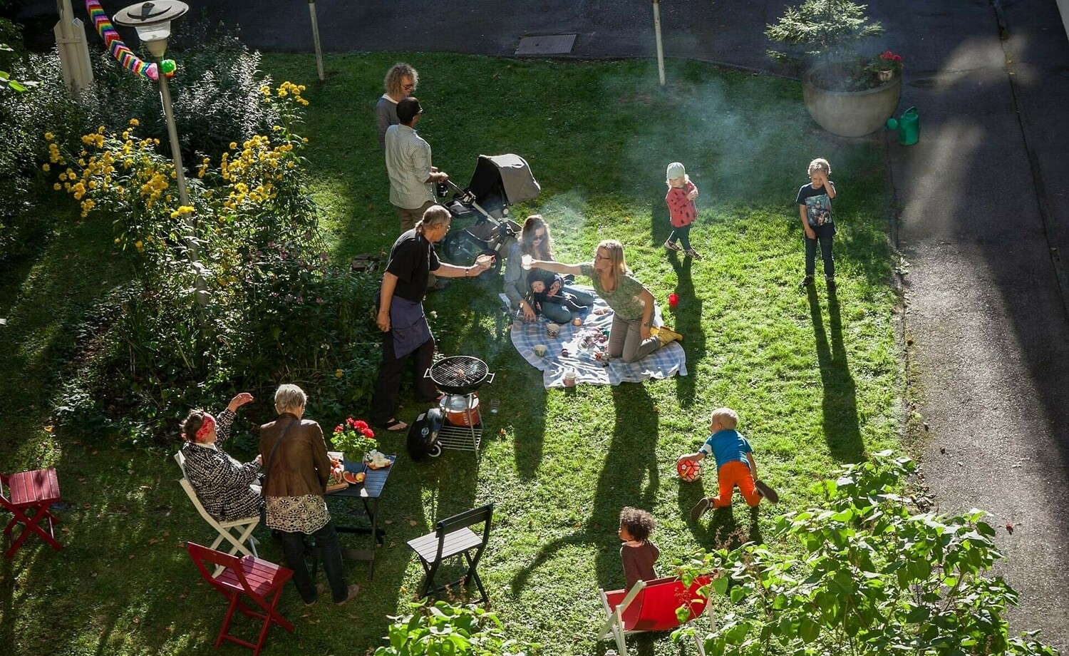 Korttelipiha kokoaa asukkaat yhteen