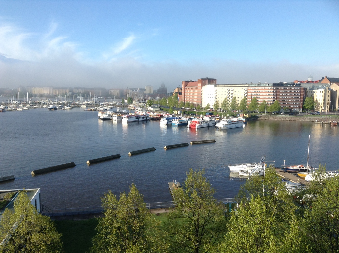 UUSI UIMALAITURI MERIHAKAAN