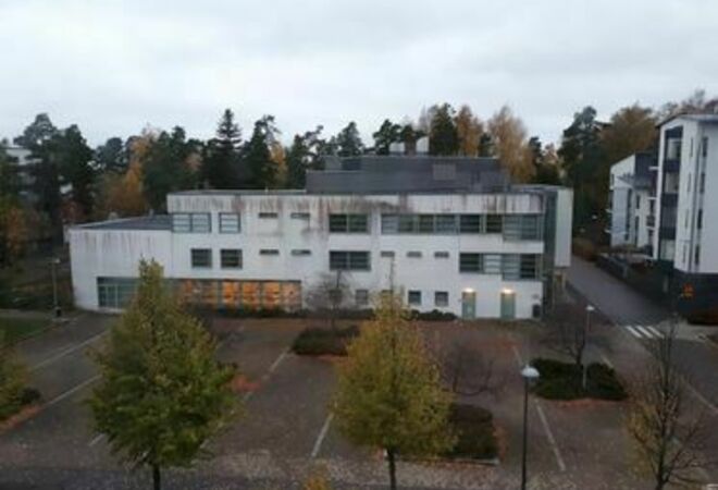 Aurinkolahden  Auringonpilkku-koulun maalaus