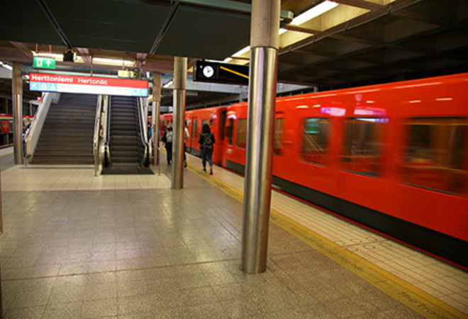 Puhtaat portaat metroasemilla