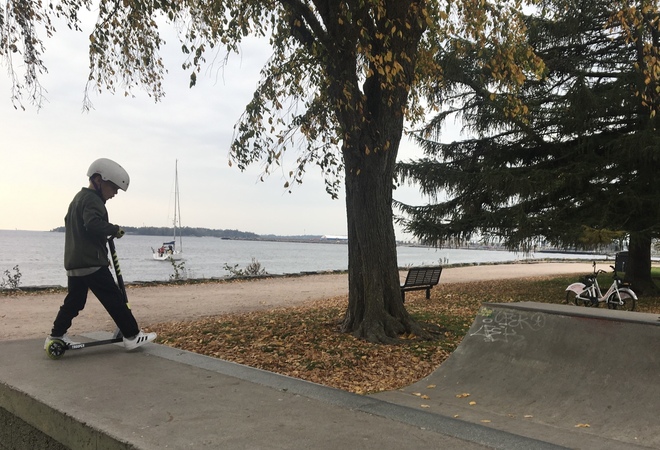 Skuutti/skeittipaikka tai pumptrack rata Meilahteen, Pikku-Huopalahteen tai Ruskeasuolle tms