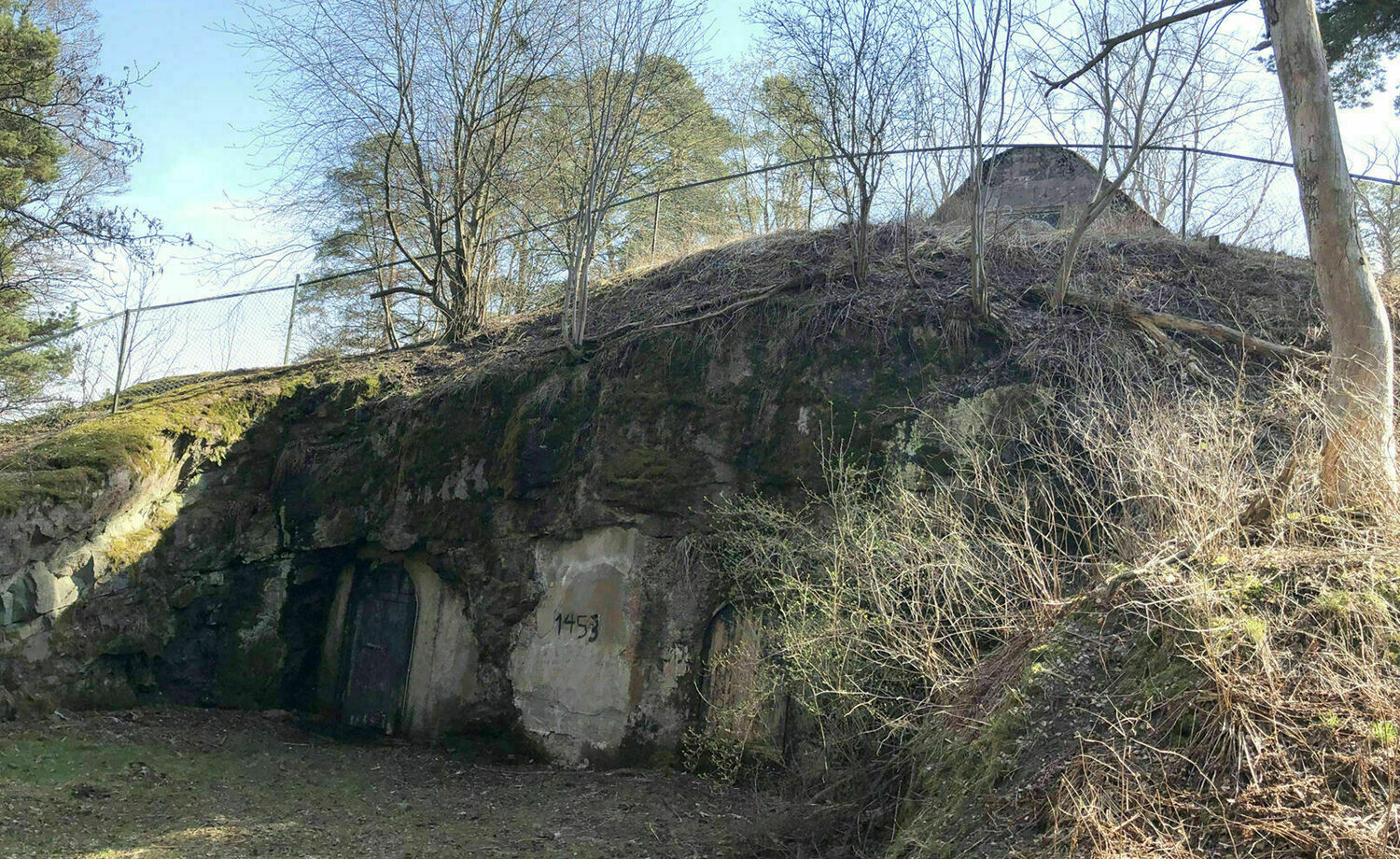 Opasteet historiallisille ja luontokohteille Lauttasaaressa