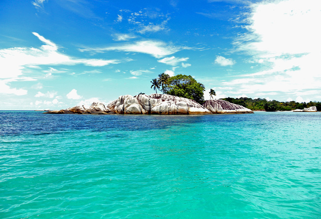 Valkoiset kivet Pirkkolan plotin pohjalle