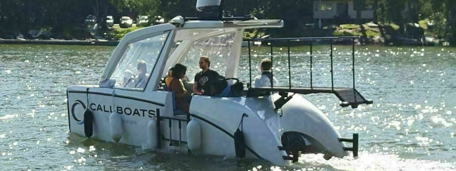 Accessible islands via a charter boat service