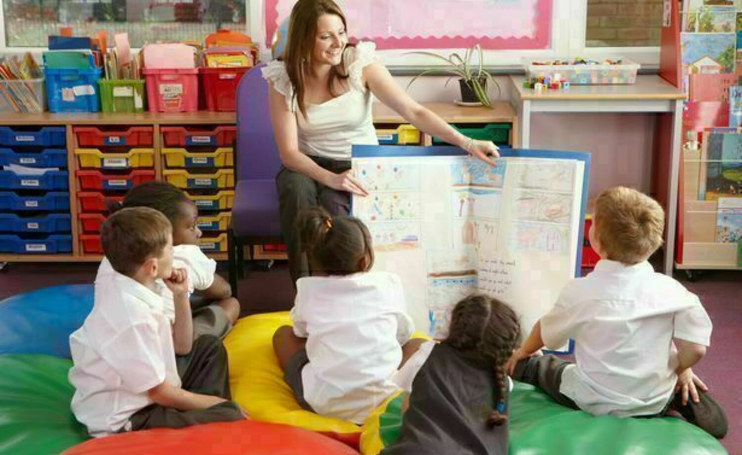 Parannetaan koulujen paikallisten kielten opetuksen tarjontaa