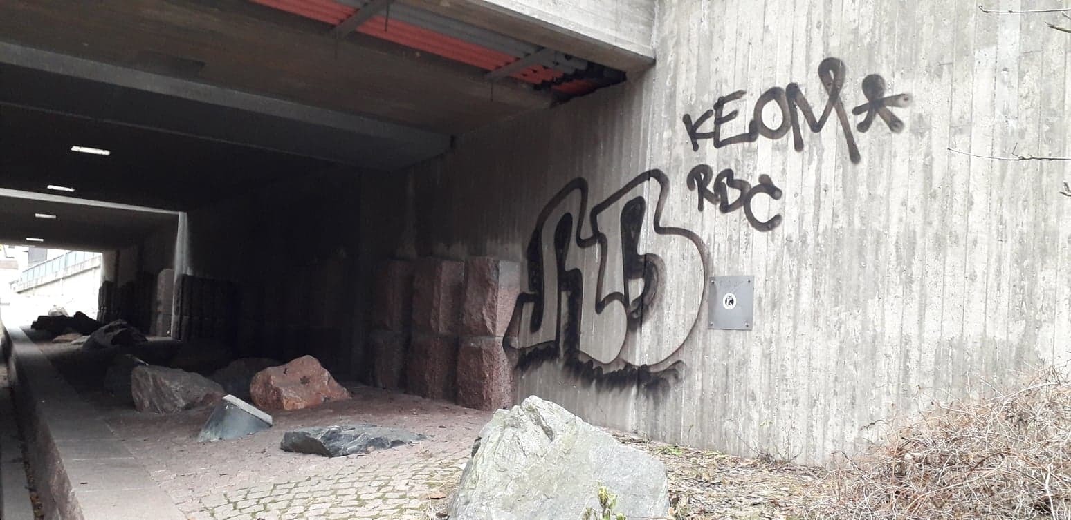 Alikulkutunneleihin taidetta ja hyvä valaistus