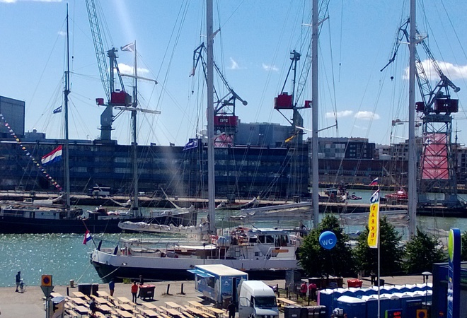 Vierasvenesatama Hietalahteen