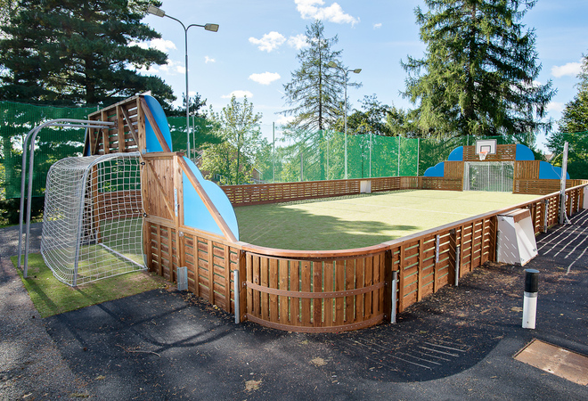 Lasten oma ehdotus: Välituntialue Nurkan koululaisille sekä liikuntapaikka vapaa-ajalle Nurkan puiston tyhjälle hiekka-alueelle