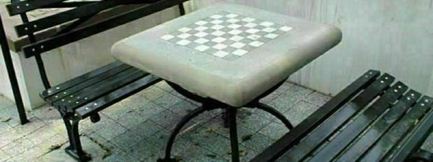 Shakkipöytä, tammipelipöytä